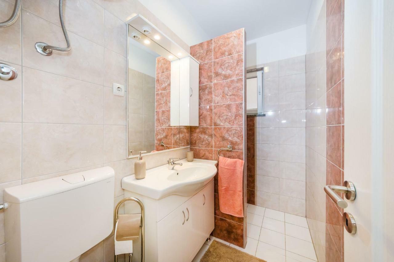 Apartman Nino Novigrad  المظهر الخارجي الصورة
